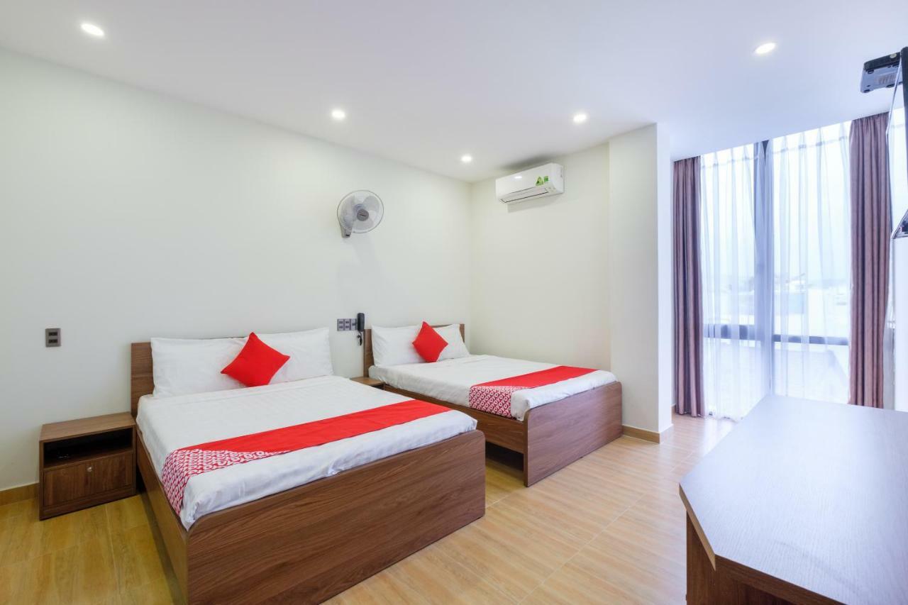 Oyo 212 Luxury Hotel Дананг Екстер'єр фото