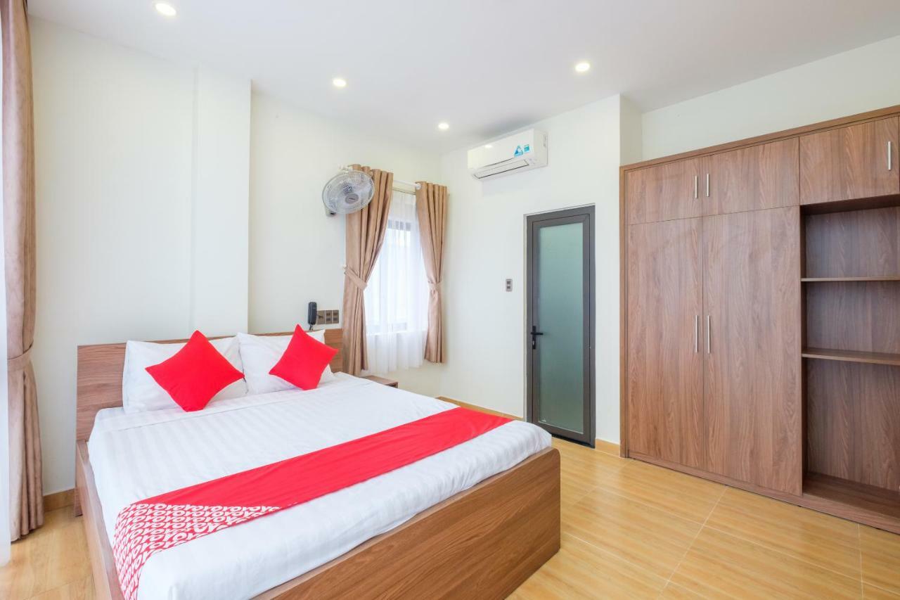 Oyo 212 Luxury Hotel Дананг Екстер'єр фото