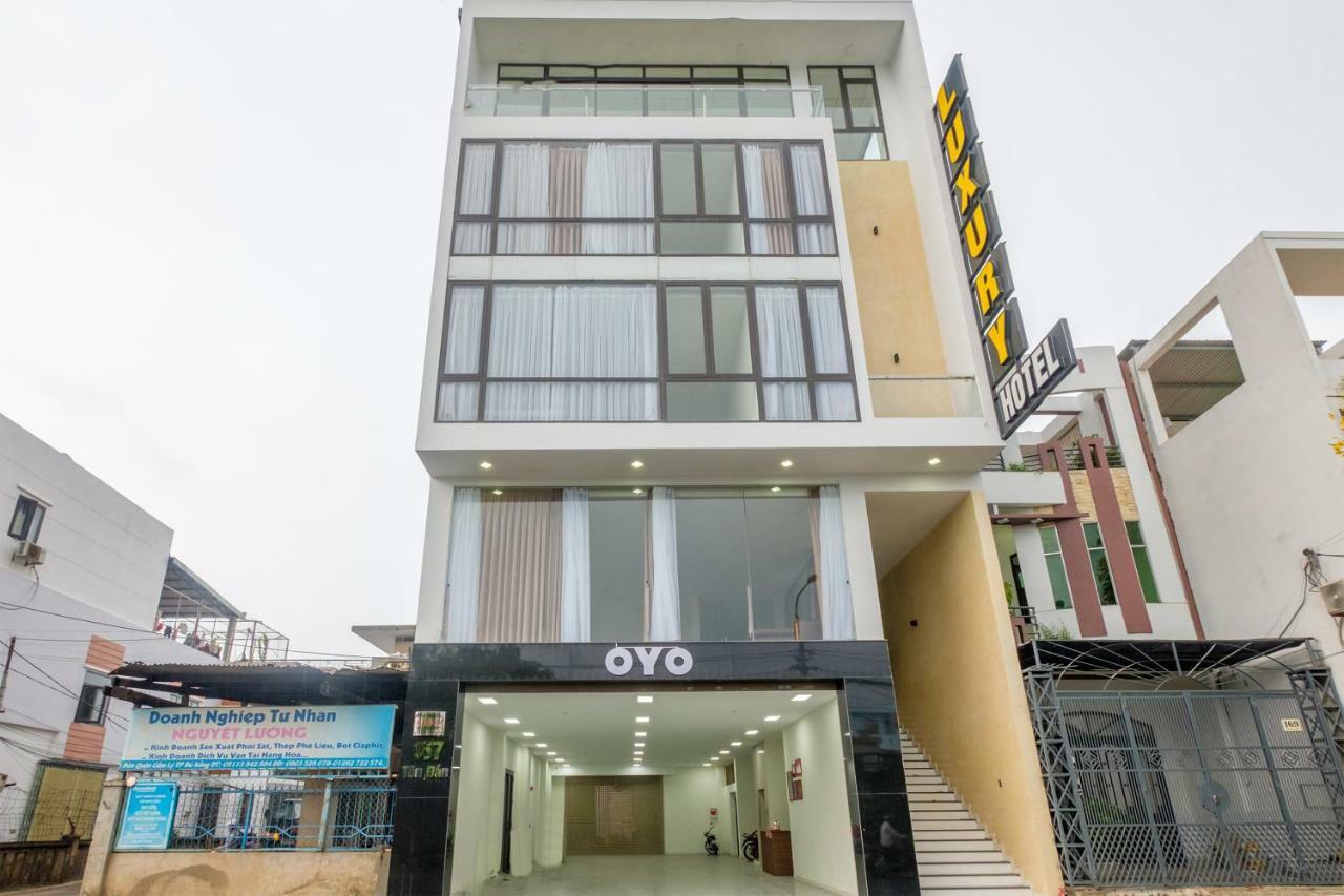 Oyo 212 Luxury Hotel Дананг Екстер'єр фото