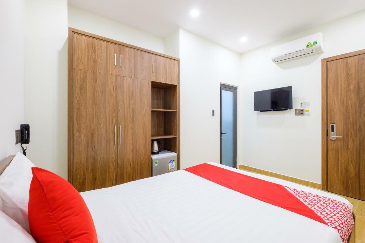 Oyo 212 Luxury Hotel Дананг Екстер'єр фото